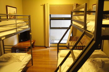 Boardrider Hostel/Backpacker & Budget Motel - Accommodation NT 15