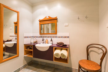 Strathvea Guest House - Accommodation Resorts