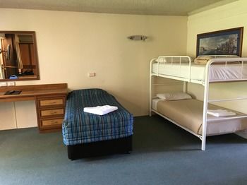 The Willows - Accommodation NT 52