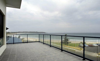 Mollymook Beachfront Executive Apartment - Accommodation NT 1