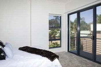 Mollymook Beachfront Executive Apartment - Accommodation NT 15