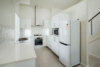 Wallsend Executive Apartments - Accommodation NT 28