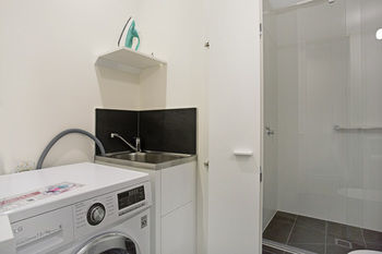 St Kilda Holiday Apartments - Accommodation NT 7