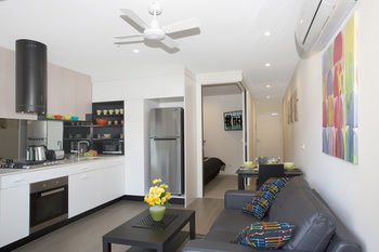 St Kilda Holiday Apartments - Accommodation NT 9