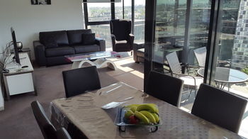 Apartment View Docklands Melbourne - Accommodation NT 10