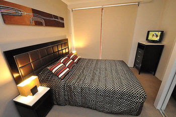Balmain 12 Foy Furnished Apartment - Accommodation NT 4