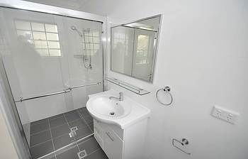 Balmain 4 Mont Furnished Apartment - Accommodation Port Hedland