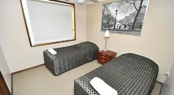 Castle Hill 60 Gil Furnished Apartment - Accommodation Rockhampton