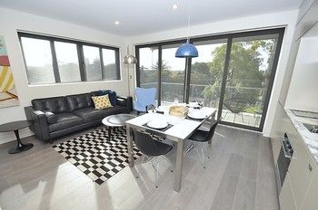 Cremorne 3 Win Furnished Apartment - Accommodation NT 4