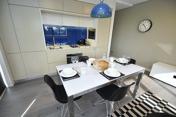 Cremorne 3 Win Furnished Apartment - Accommodation NT 6