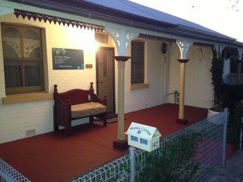 A Settler's Cottage - Accommodation NT 6