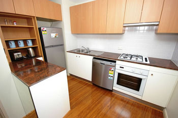 Homebush 57 Ben Furnished Apartment - Accommodation NT 3