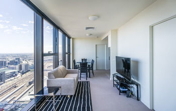 StayIcon Serviced Apartment On Collins - thumb 7