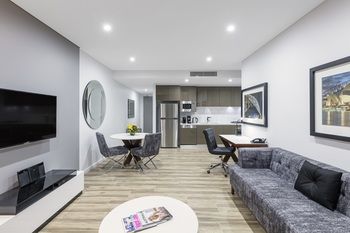 Meriton Serviced Apartments Sydney Airport - Accommodation NT 7