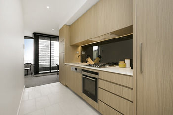 Melbourne Fully Self Contained Modern 1 Bed Apartment 4505A - Accommodation NT 6