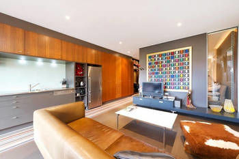 Melbourne Funky 1 Bed Modern Apartment 6 Madk - thumb 5