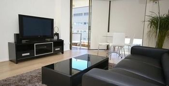Sydney CBD 115 Mkt Furnished Apartment - thumb 5