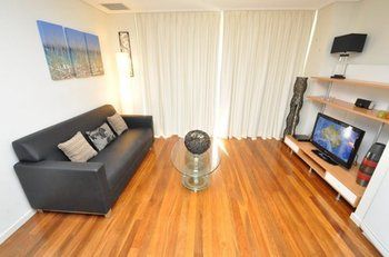 Sydney CBD 2806 Pt Furnished Apartment - thumb 9