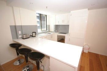 Sydney CBD 16 Mkt Furnished Apartment - thumb 6