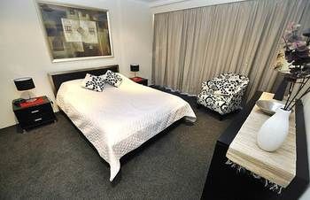 Sydney CBD 15 Mkt Furnished Apartment - Accommodation NT 3