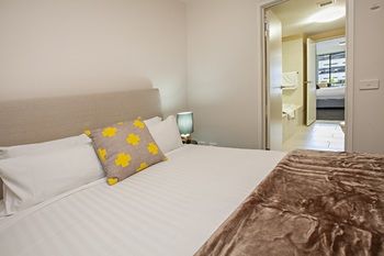 Melbourne Holiday Apartments Flinders Wharf - Accommodation NT 31