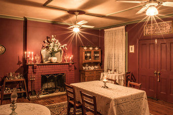 Segenhoe Inn Historic Bed amp Breakfast - Accommodation Noosa