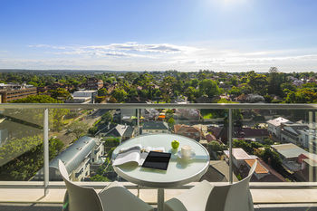 Quest Dandenong Central - Accommodation NT 9