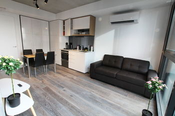 Carlson View Apartments - 315 LaTrobe St - thumb 16