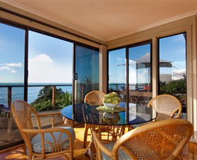 Boat Harbour Beach House - The Waterfront - Coogee Beach Accommodation 1