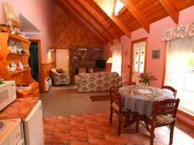 Rosebank Cottage Collection - Dalby Accommodation