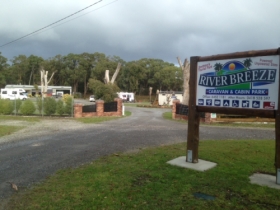 Riverbreeze Caravan  Cabin Park - Port Augusta Accommodation