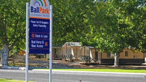 Ball Park Caravan Park - Accommodation Broken Hill