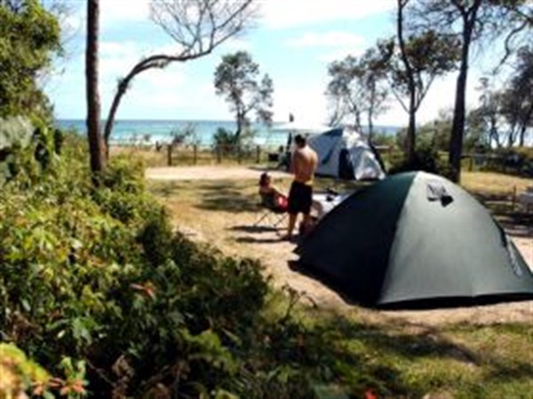 Flinders Beach Foreshore Camping Grounds - Surfers Gold Coast