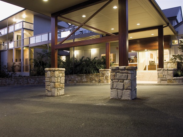 Mercure Clear Mountain Lodge Spa and Vineyard - Casino Accommodation