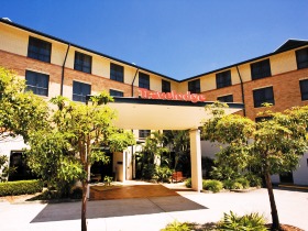 Travelodge Hotel Garden City Brisbane - Lismore Accommodation