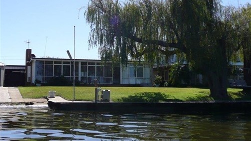 Lakeviews on Lang - Accommodation Directory