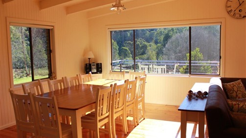 Riversong - Accommodation Airlie Beach