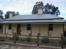 Captain Rodda's Cottage - Wagga Wagga Accommodation