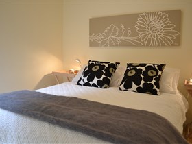 Driftwood House - Coogee Beach Accommodation 0
