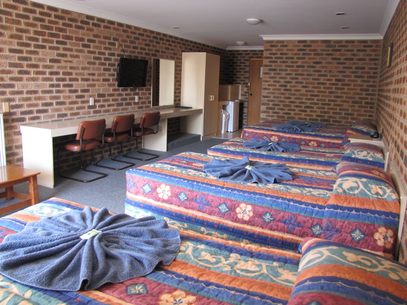 Big Trout Motor Inn - Yamba Accommodation