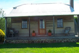 Brickendon Historic  Farm Cottages - St Kilda Accommodation