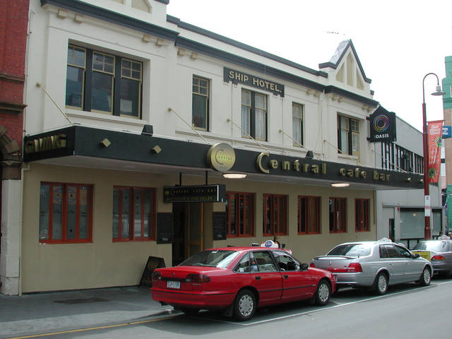 Central Cafe & Bar - thumb 1