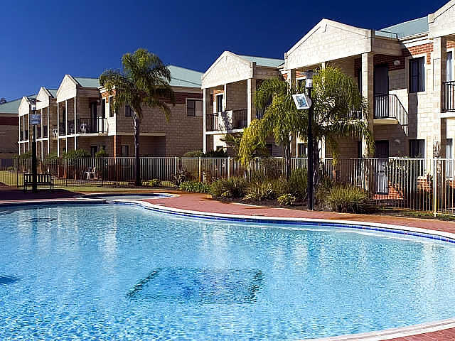 Country Comfort inter City Hotel  Apartments - Tourism Brisbane