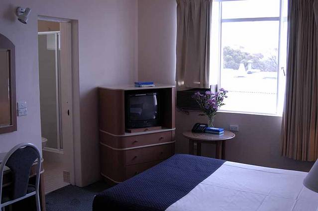 Greenwich Inn Motel - Tourism Canberra