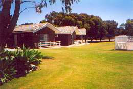 Highview Holiday Village Caravan Park - Accommodation Redcliffe