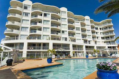 Kirra Beach Apartments - thumb 1