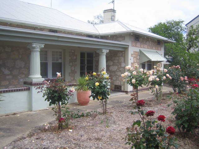 MacDonnell House (Naracoorte Cottages) - thumb 5