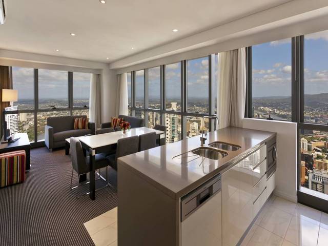 Meriton Serviced Apartments - Adelaide Street - thumb 0