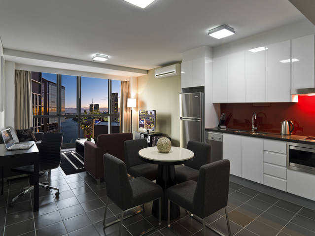 Meriton Serviced Apartments - Adelaide Street - thumb 3