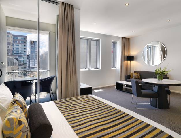 Meriton Serviced Apartments - Zetland - Accommodation Sydney